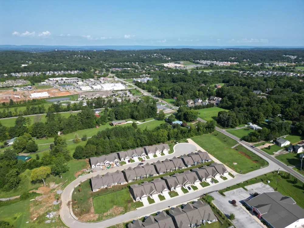 1724 Oakbrook Trail Ooltewah, TN 37363