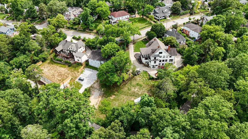 1116 Tremont Street Chattanooga, TN 37405
