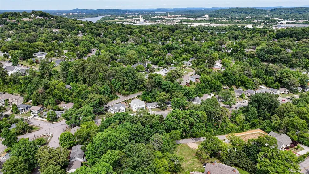 1116 Tremont Street Chattanooga, TN 37405