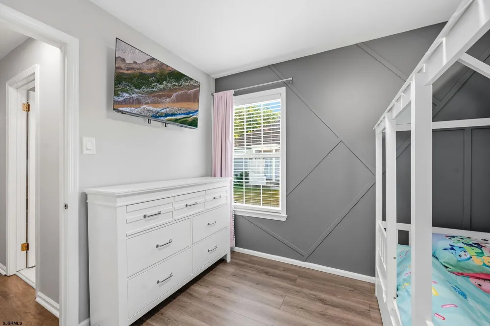 4760 Andorea Dr Mays Landing, NJ 08330