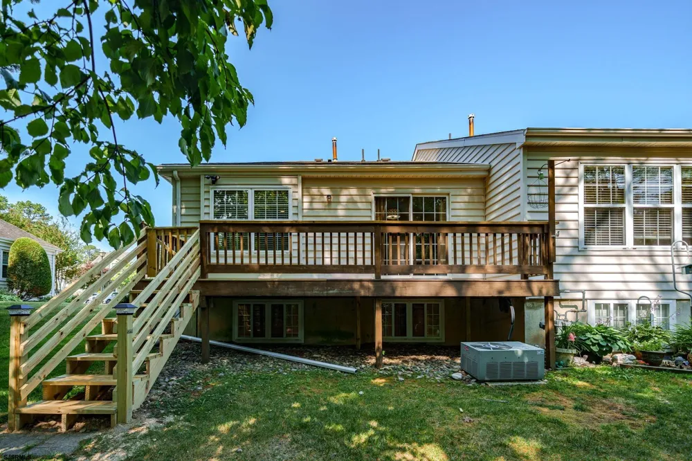 4760 Andorea Dr Mays Landing, NJ 08330