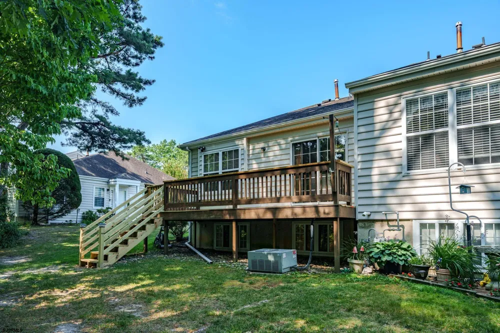 4760 Andorea Dr Mays Landing, NJ 08330
