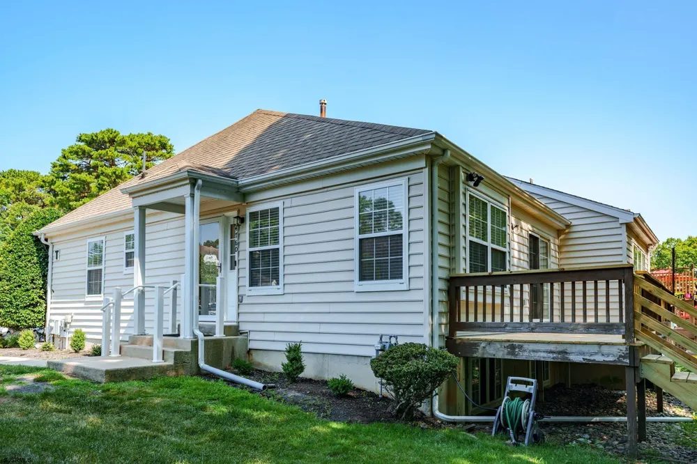 4760 Andorea Dr Mays Landing, NJ 08330