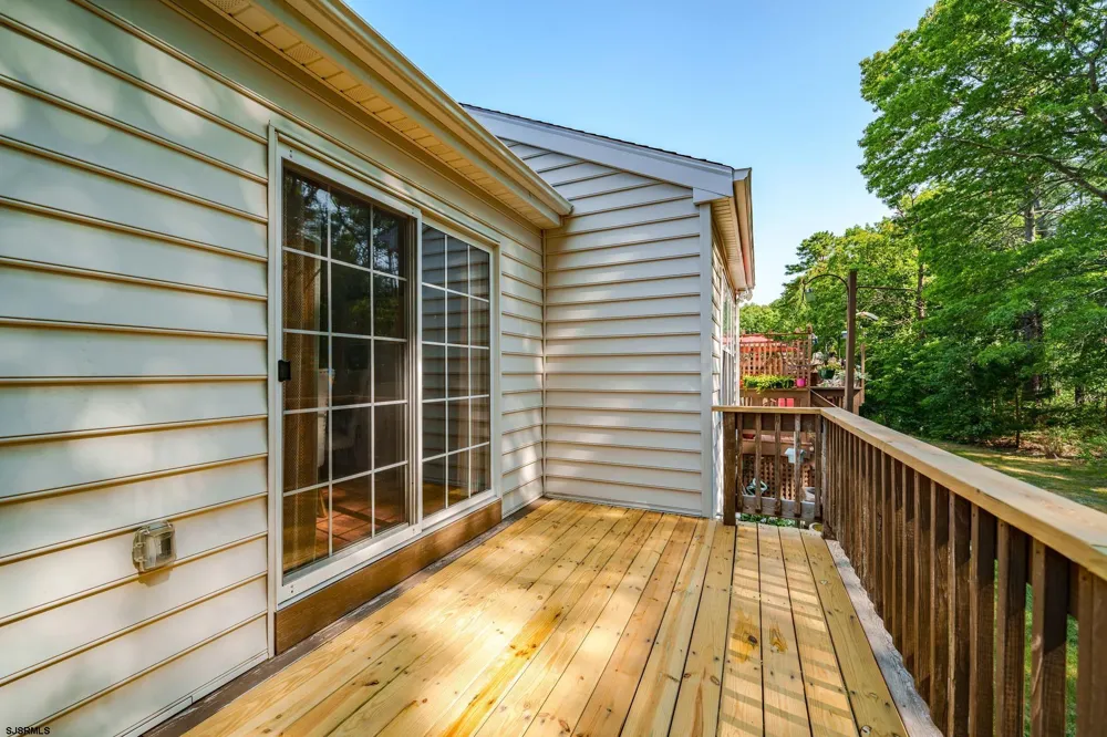 4760 Andorea Dr Mays Landing, NJ 08330