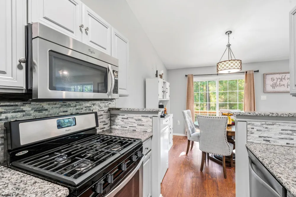4760 Andorea Dr Mays Landing, NJ 08330