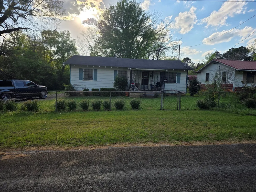 1417 Ray Street Longview, TX 75602