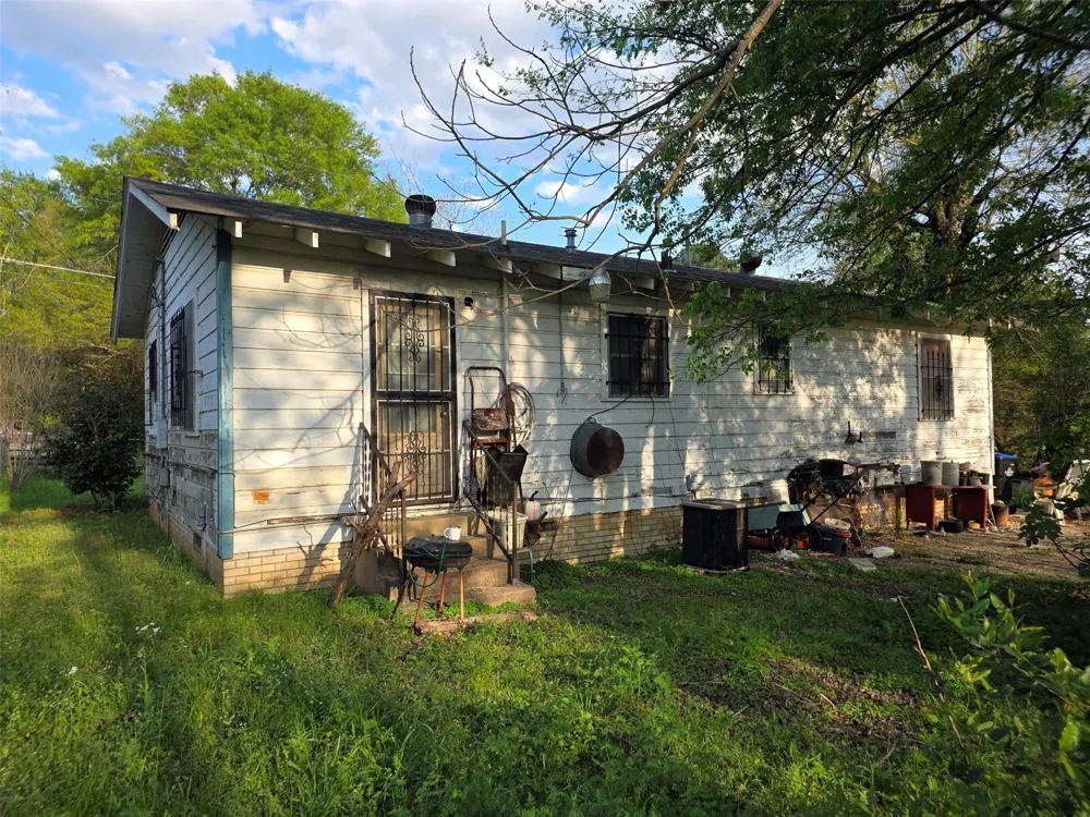 1417 Ray Street Longview, TX 75602