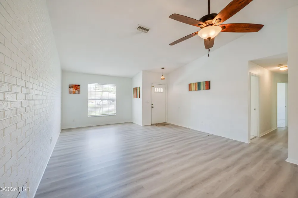 156 Springwood Drive Daytona Beach, FL 32119