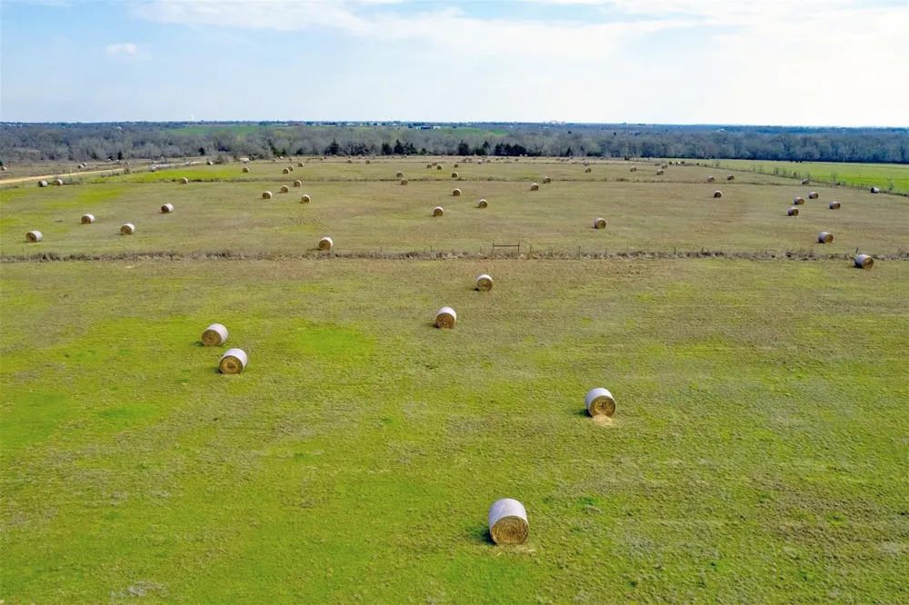 305 County Road 108 Caldwell, TX 77836