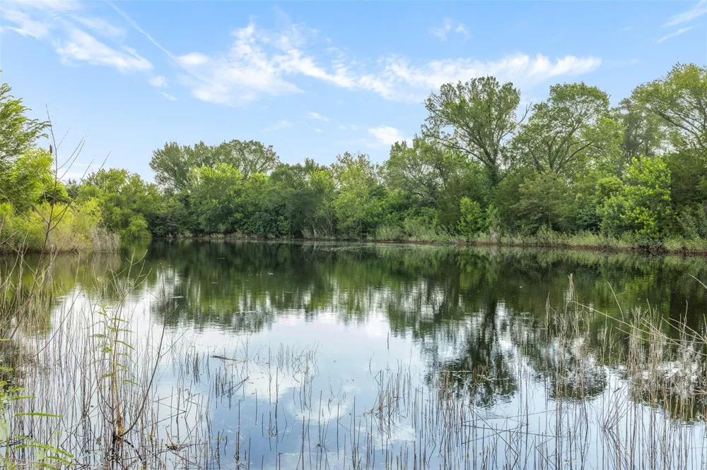 305 County Road 108 Caldwell, TX 77836