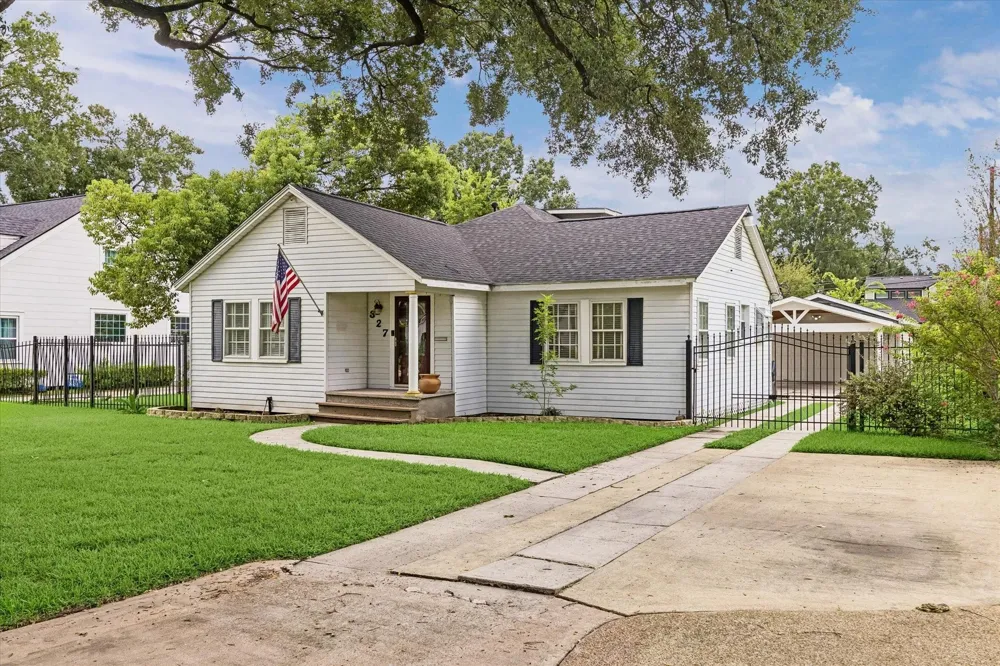 327 W 31st Street Houston, TX 77018