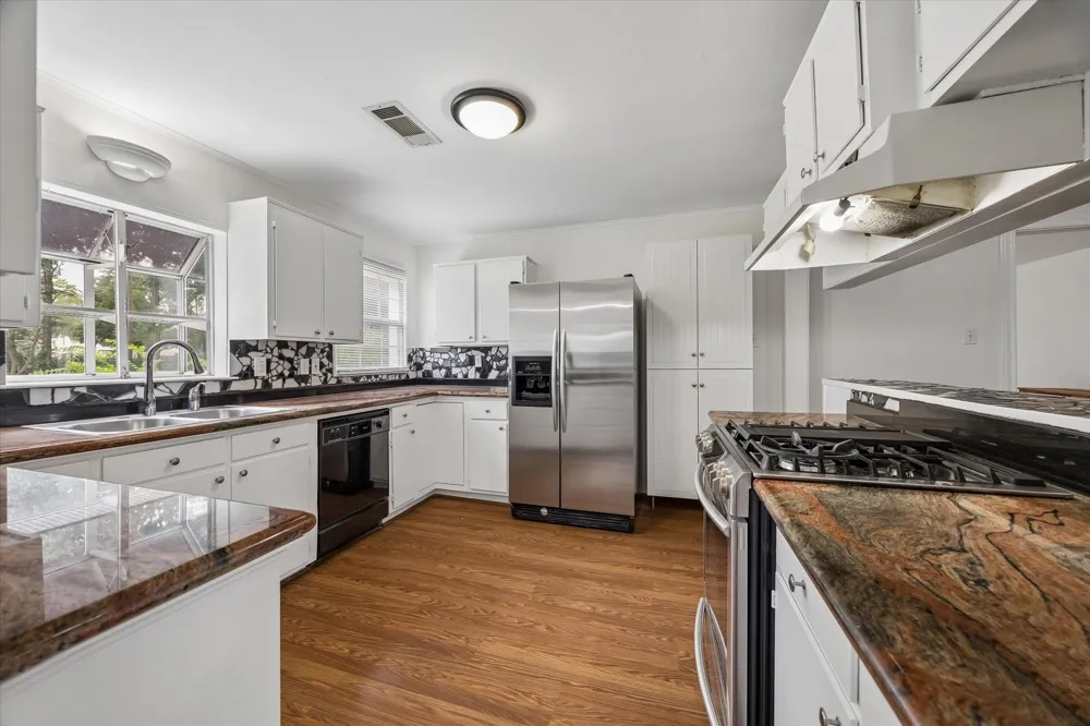 327 W 31st Street Houston, TX 77018
