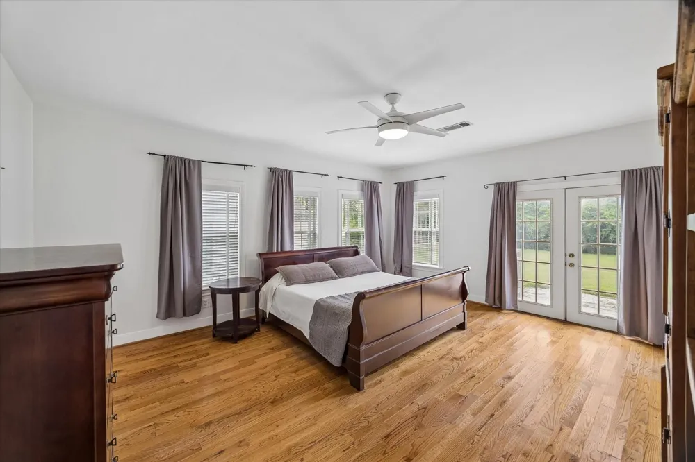 327 W 31st Street Houston, TX 77018