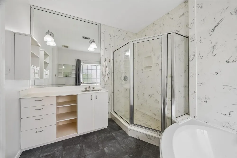 327 W 31st Street Houston, TX 77018