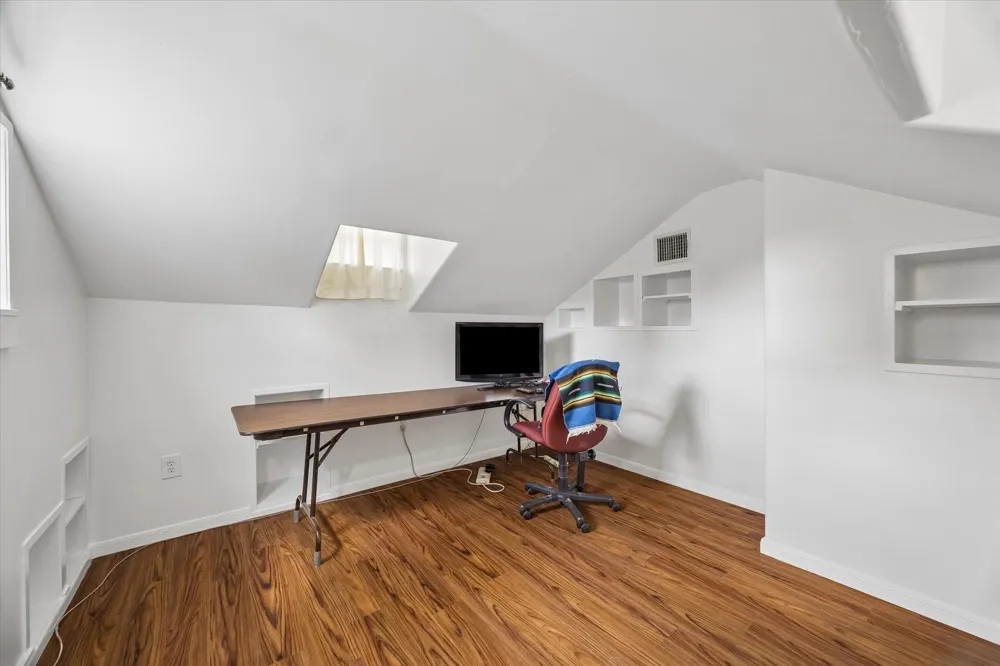 327 W 31st Street Houston, TX 77018