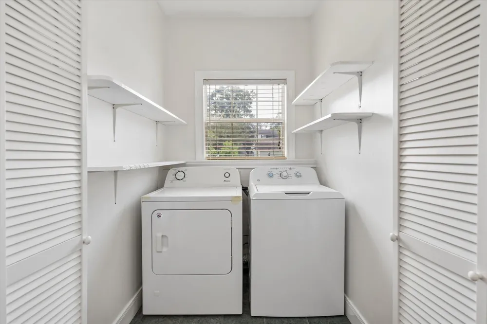 327 W 31st Street Houston, TX 77018