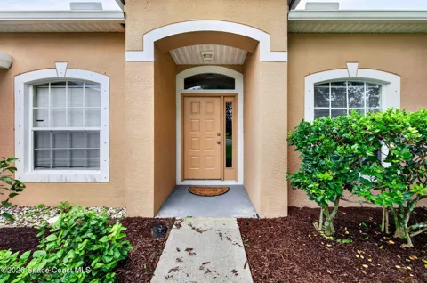 903 Del Mar Circle