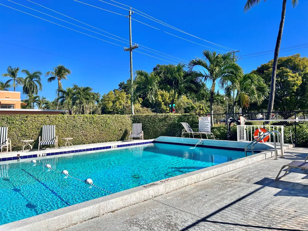 101 S GOLFVIEW ROAD #1 