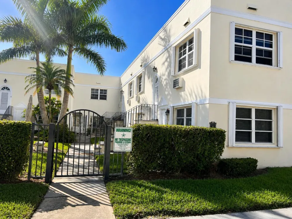 101 S GOLFVIEW ROAD #1 