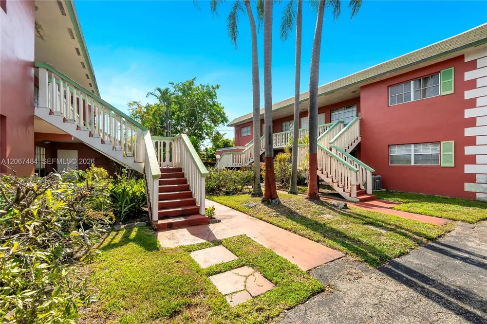 2201 NW 64th Ave #5 Sunrise, FL 33313