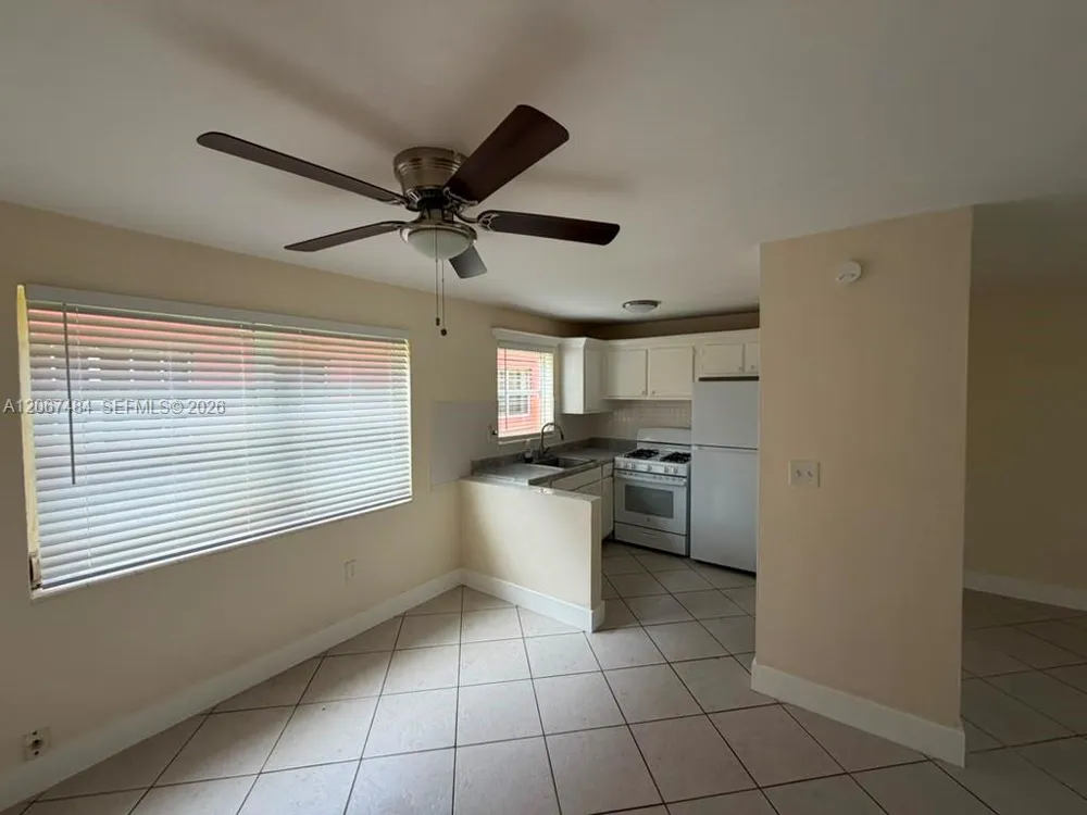 2201 NW 64th Ave #5 Sunrise, FL 33313