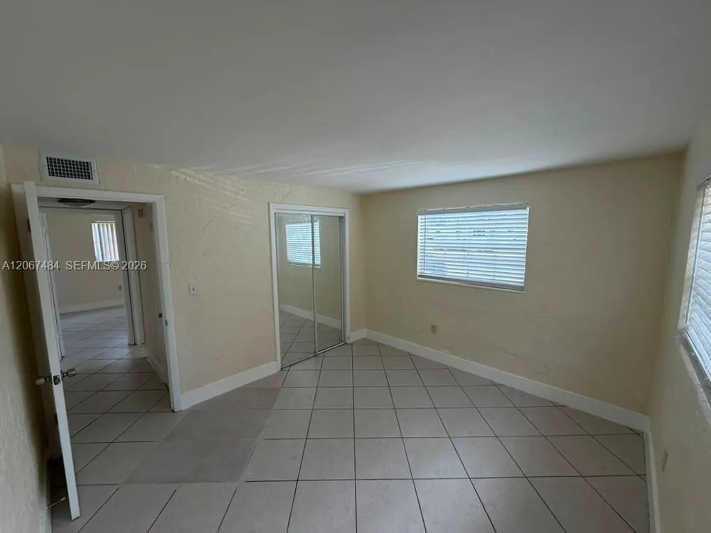 2201 NW 64th Ave #5 Sunrise, FL 33313