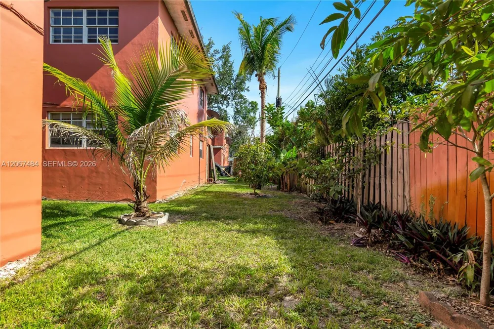 2201 NW 64th Ave #5 Sunrise, FL 33313