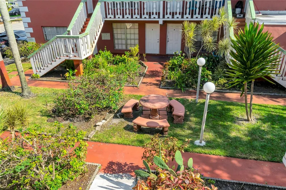 2201 NW 64th Ave #5 Sunrise, FL 33313