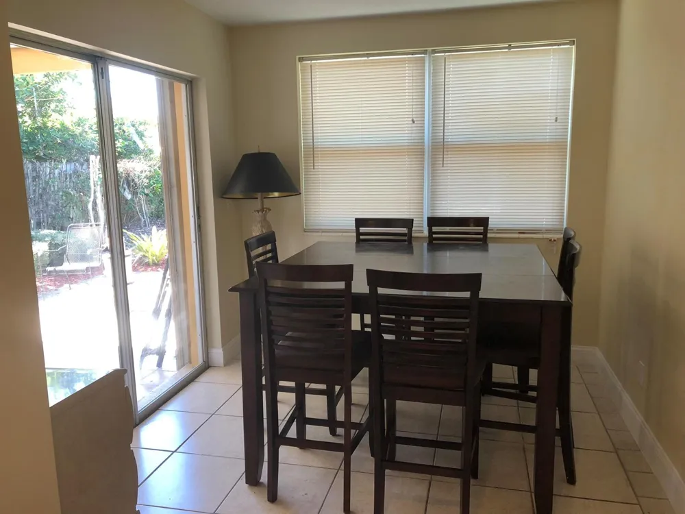616 W BROWARD STREET Lantana, FL 33462