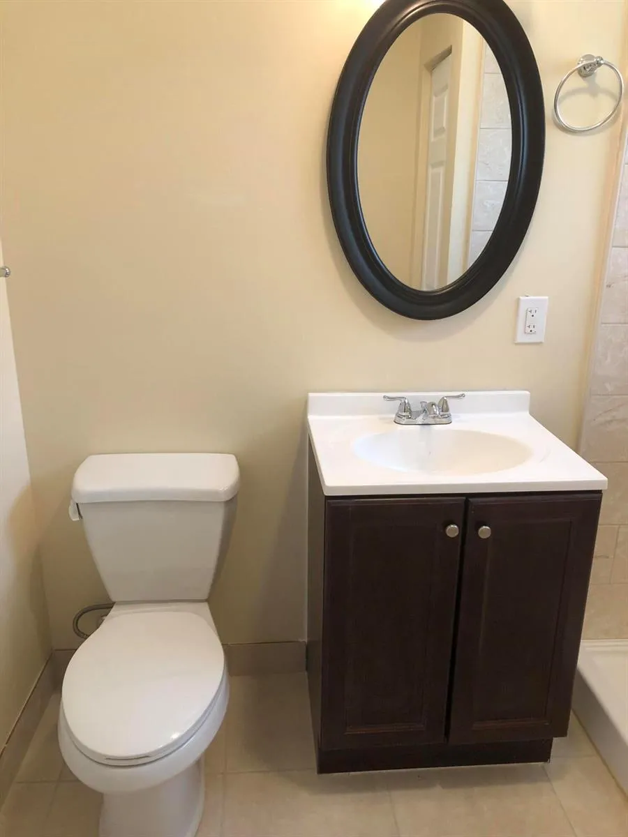616 W BROWARD STREET Lantana, FL 33462