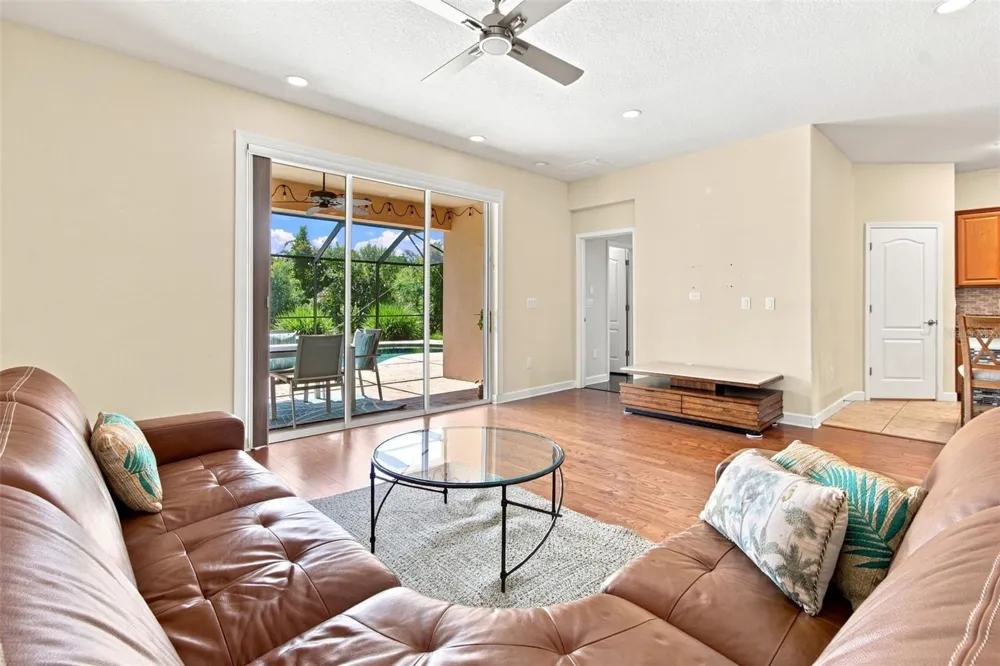 20233 MERRY OAK AVENUE Tampa, FL 33647