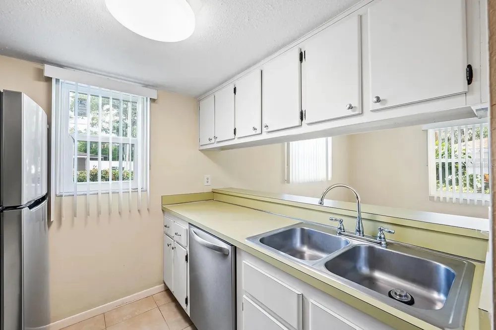 2525 W BAY DRIVE #A16 Largo, FL 33770