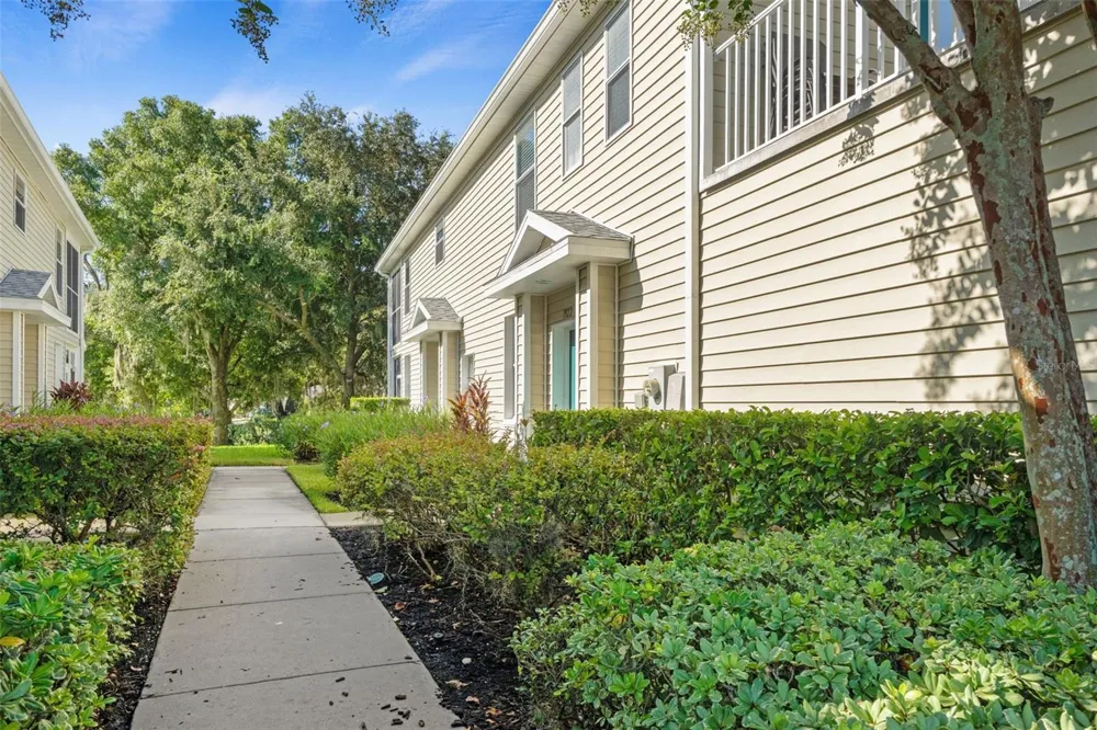 1920 HAMMOCKS AVENUE #1002 Lutz, FL 33549
