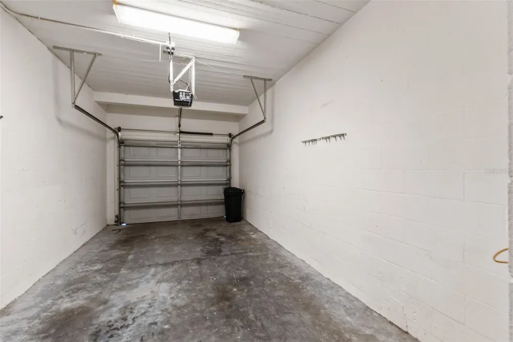 1920 HAMMOCKS AVENUE #1002 Lutz, FL 33549