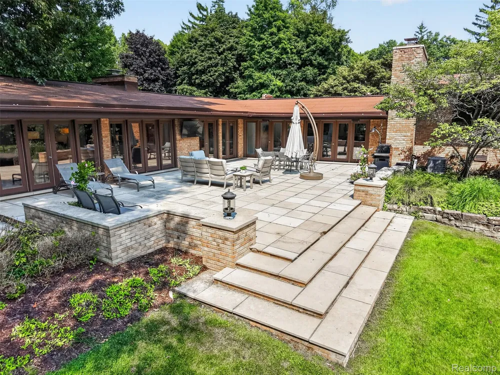 1425 Clarendon Road Bloomfield Hills City, MI 48302