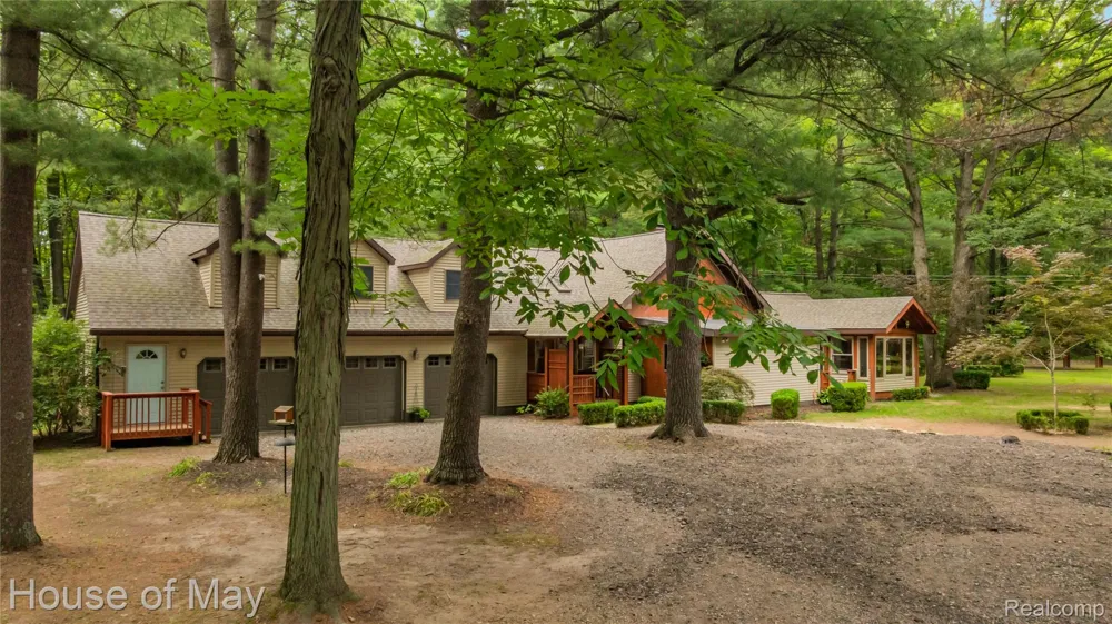 4474 Five Lakes Road North Branch Township, MI 48461