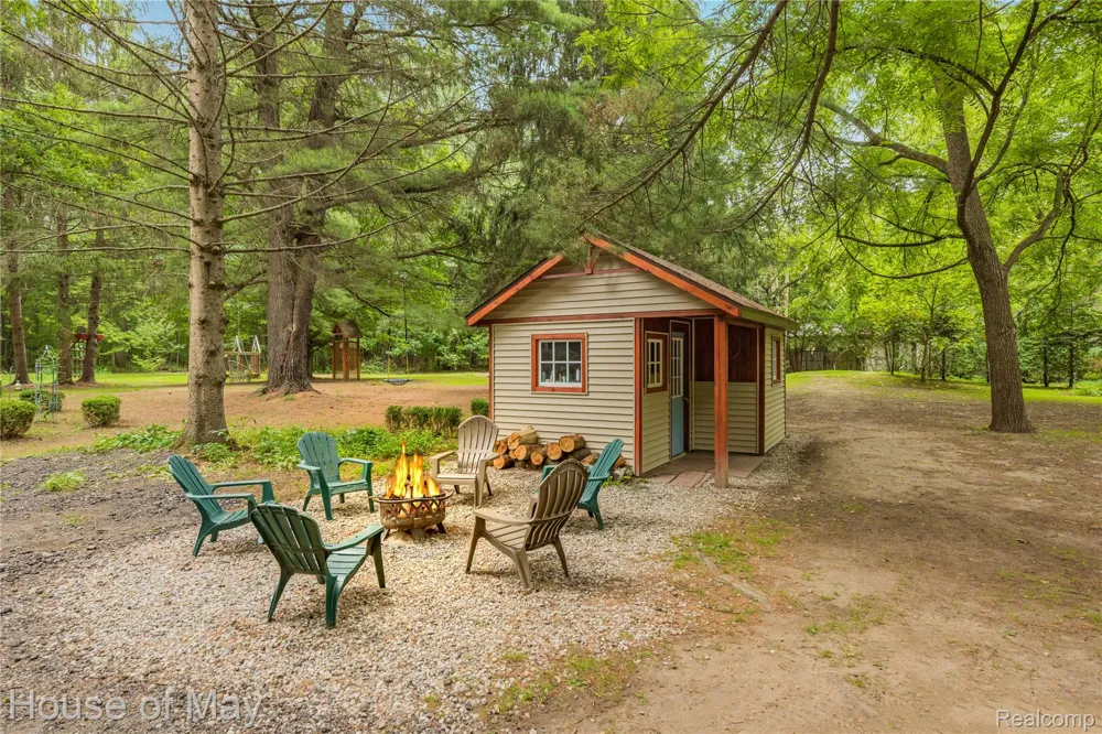 4474 Five Lakes Road North Branch Township, MI 48461