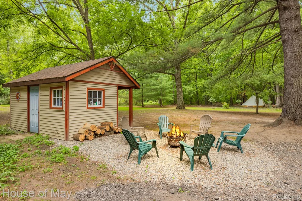 4474 Five Lakes Road North Branch Township, MI 48461
