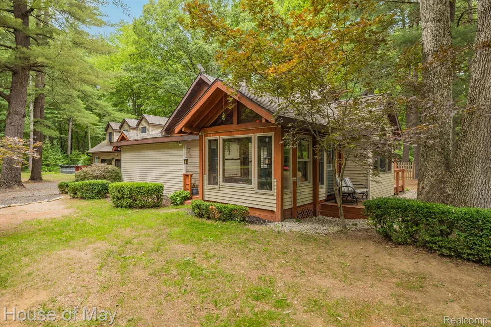 4474 Five Lakes Road North Branch Township, MI 48461