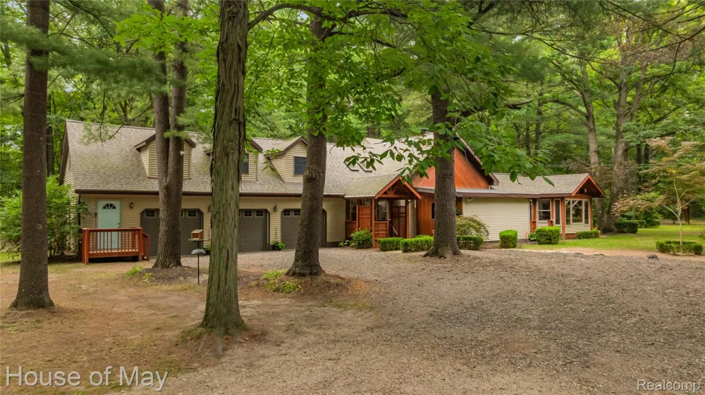 4474 Five Lakes Road North Branch Township, MI 48461