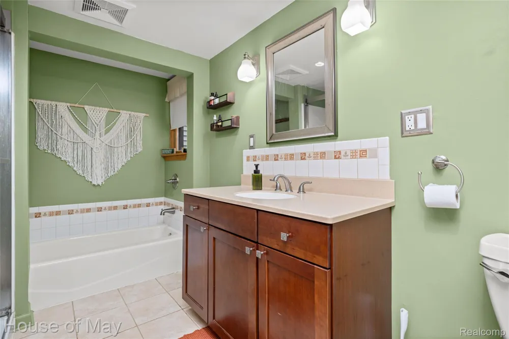 4474 Five Lakes Road North Branch Township, MI 48461