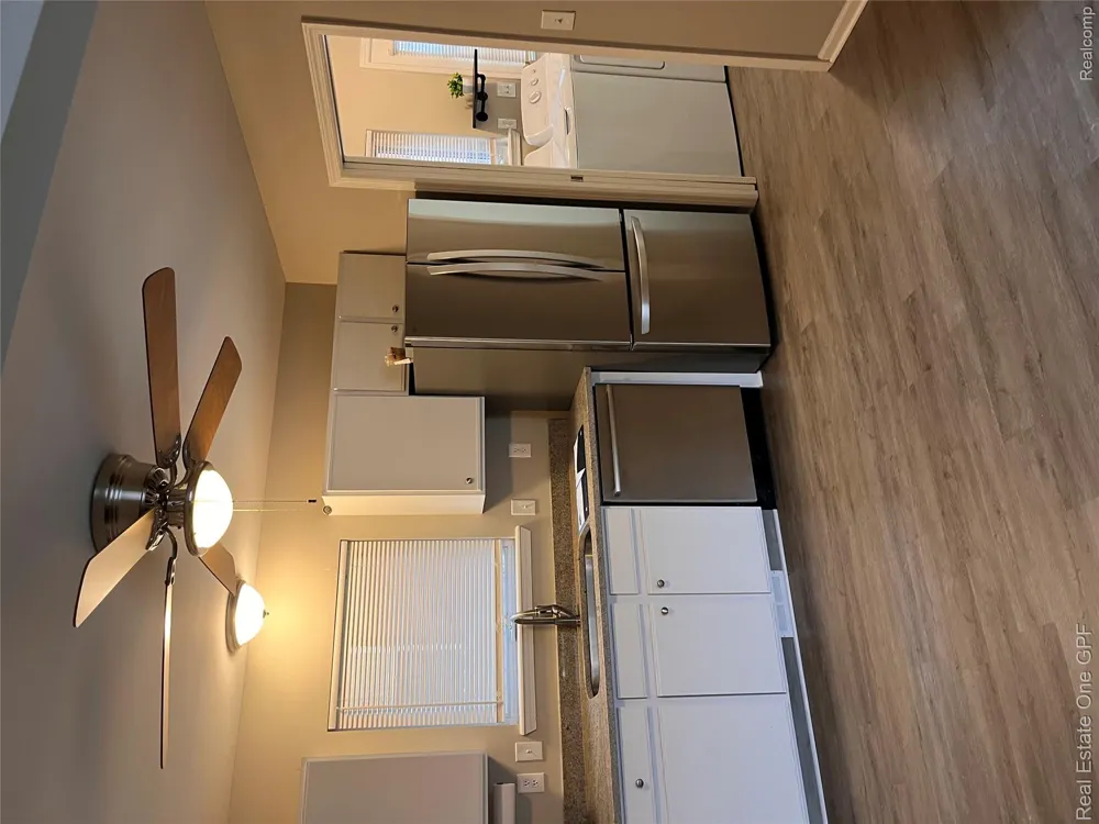 902 Beaconsfield Avenue Grosse Pointe Park City, MI 48230