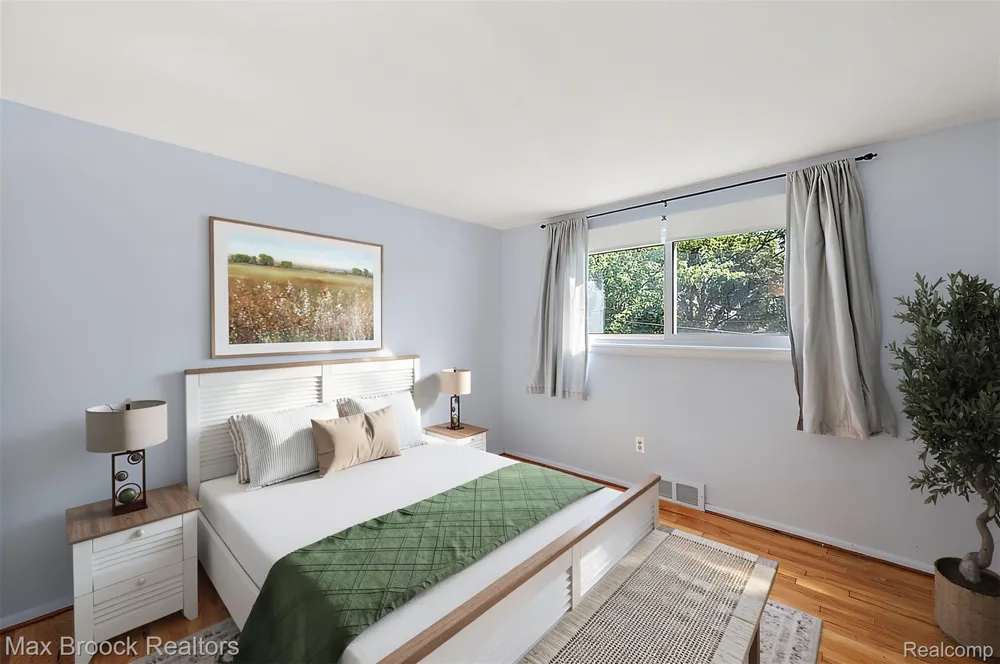 6609 E Knollwood Circle West Bloomfield Charter Township, MI 48322