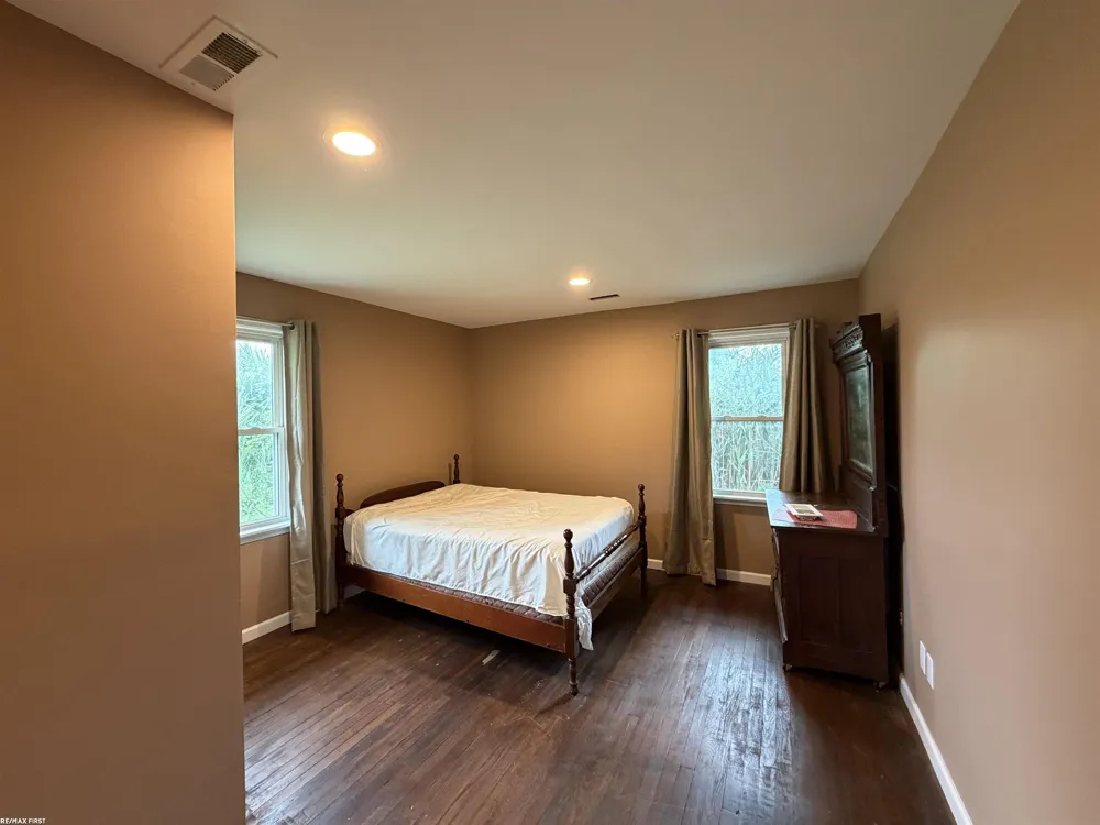 297 La Croix Road Clay Township, MI 48028