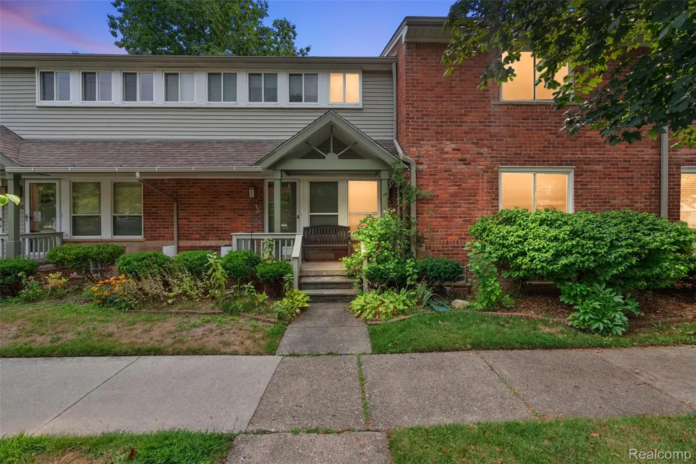 1940 Planavon Street Ferndale City, MI 48220