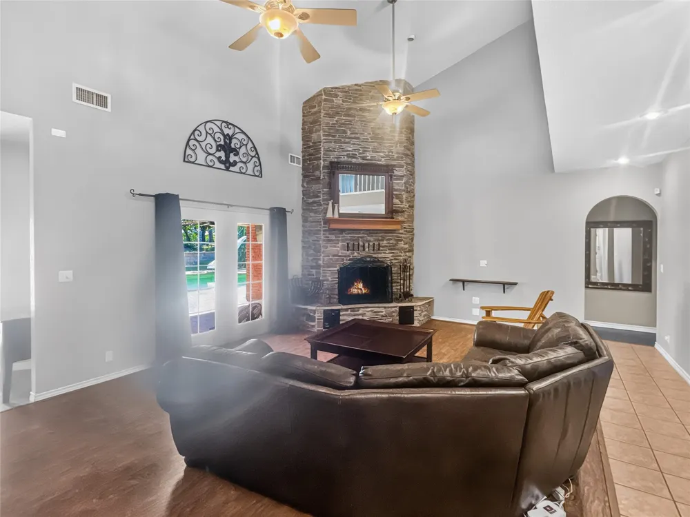 3288 County Road 136 Whitesboro, TX 76273