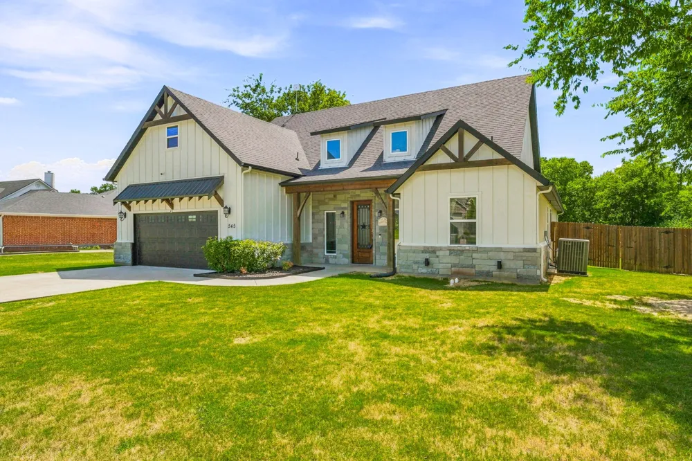 545 Mckittrick Court Godley, TX 76044