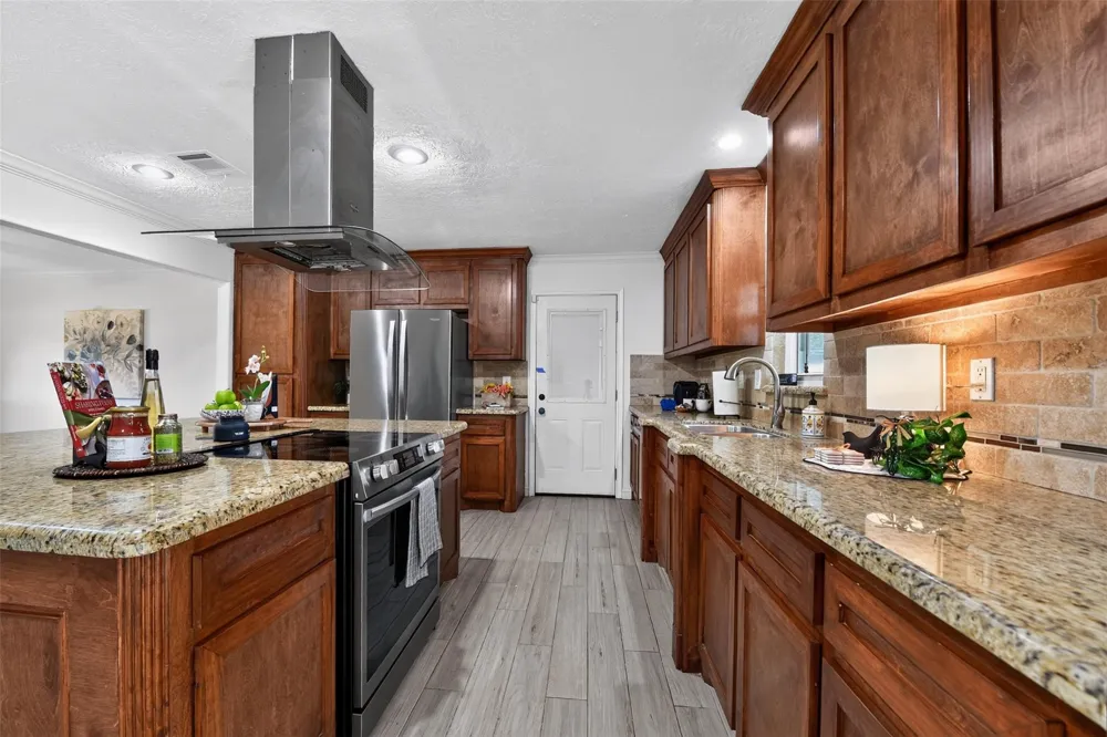 10407 Winding Trail Road La Porte, TX 77571