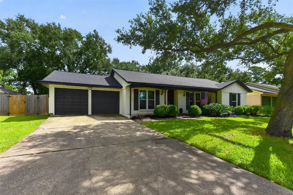 10407 Winding Trail Road La Porte, TX 77571