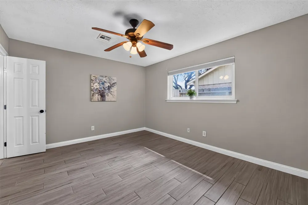 10407 Winding Trail Road La Porte, TX 77571